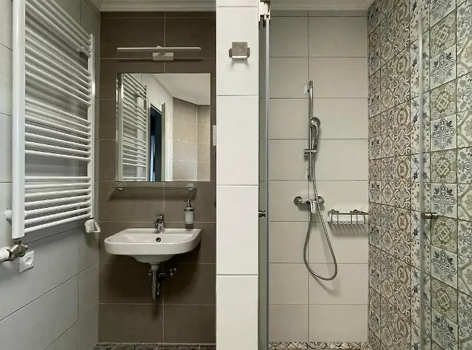Wegzen Πανσιόν 4*